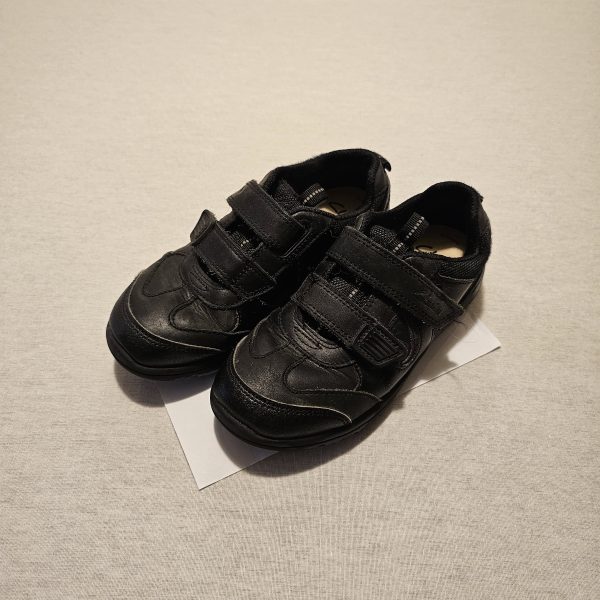 Boys Infant size 12.5G Clarkes double strap school shoes