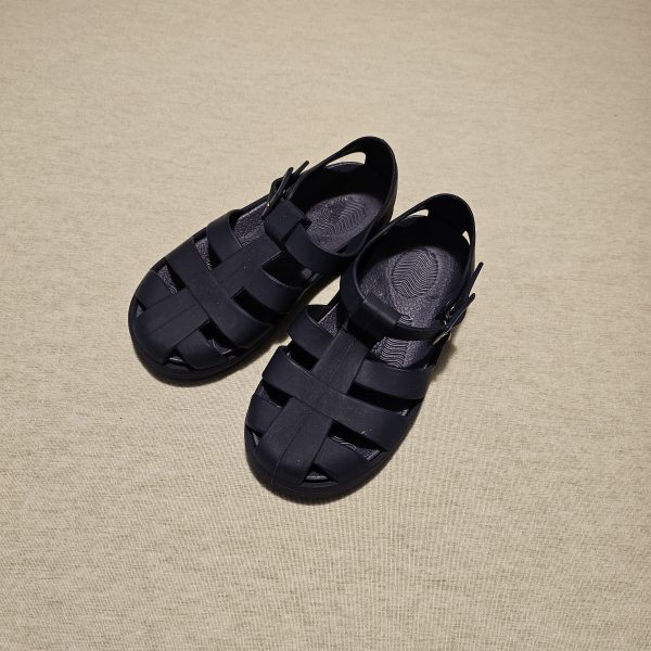Boys Infant Size 8 Navy jelly sandals