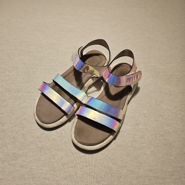Girls Infant Size 1 silver strappy sandals