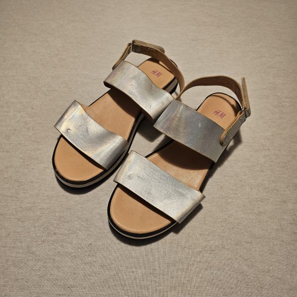 Girls Junior Size 4 H&M silver sandals