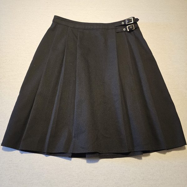 Girls 13-14 M&S black pleated skirt