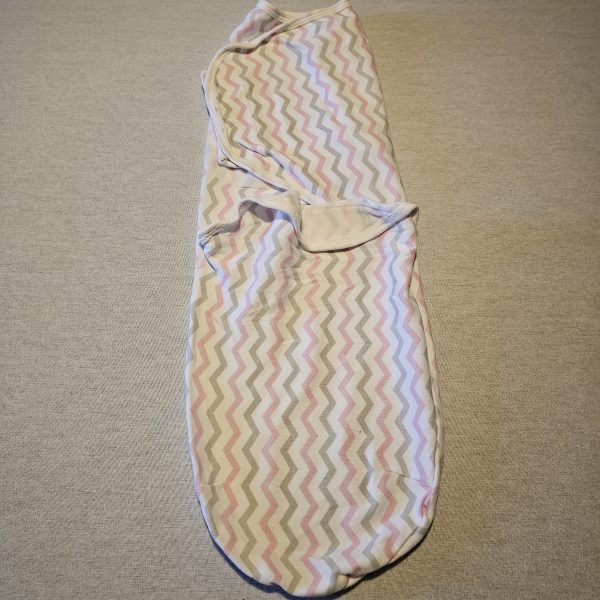 Girls Newborn/First size Zigzag swaddle wrap