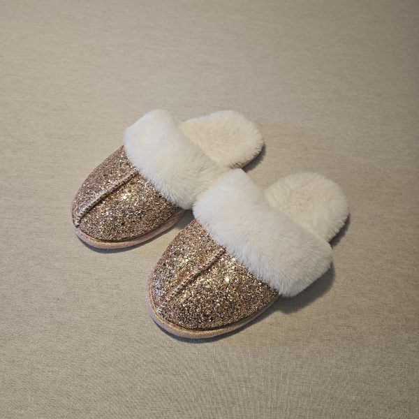 Girls Infant size 1/2 pink sparkle slippers